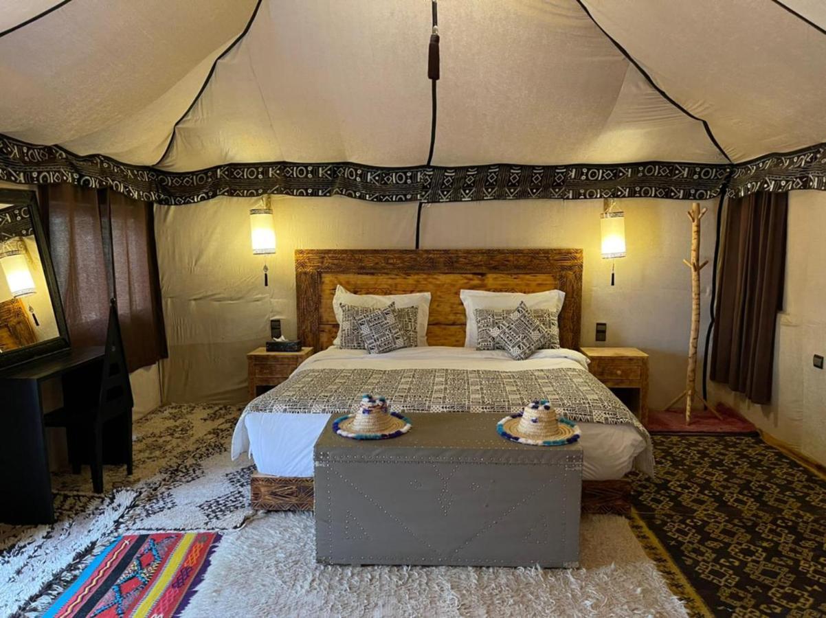Erg Chebbi Sahara Camp Hotel Merzouga Bagian luar foto