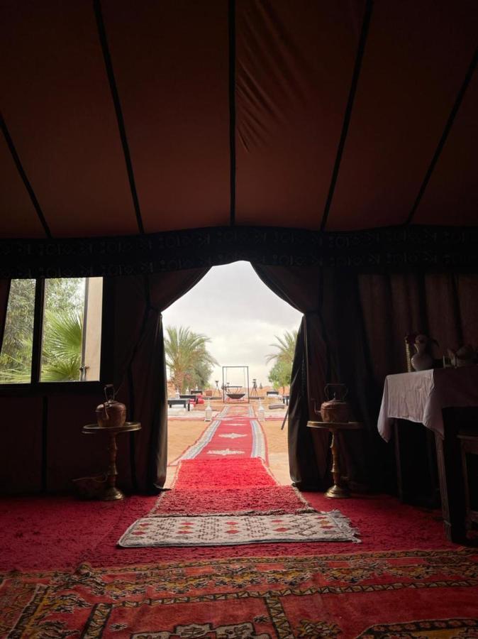 Erg Chebbi Sahara Camp Hotel Merzouga Bagian luar foto