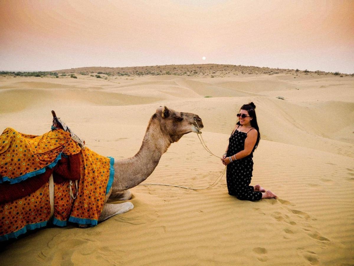 Erg Chebbi Sahara Camp Hotel Merzouga Bagian luar foto