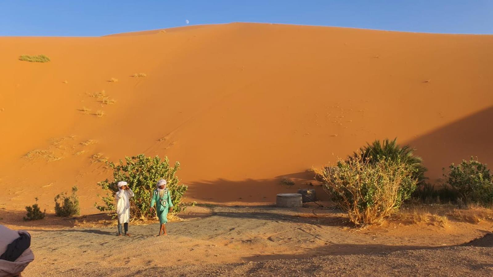 Erg Chebbi Sahara Camp Hotel Merzouga Bagian luar foto