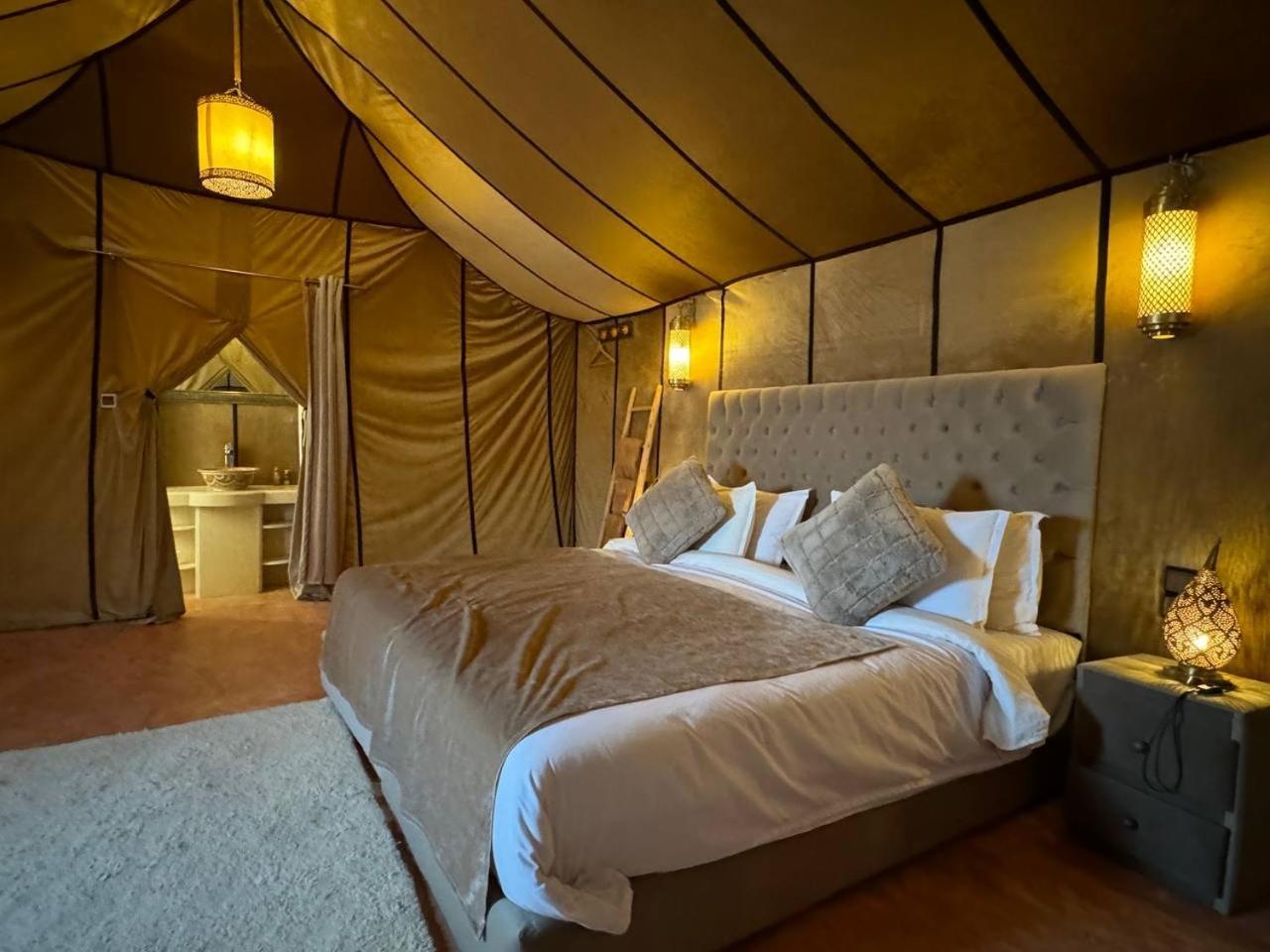 Erg Chebbi Sahara Camp Hotel Merzouga Bagian luar foto