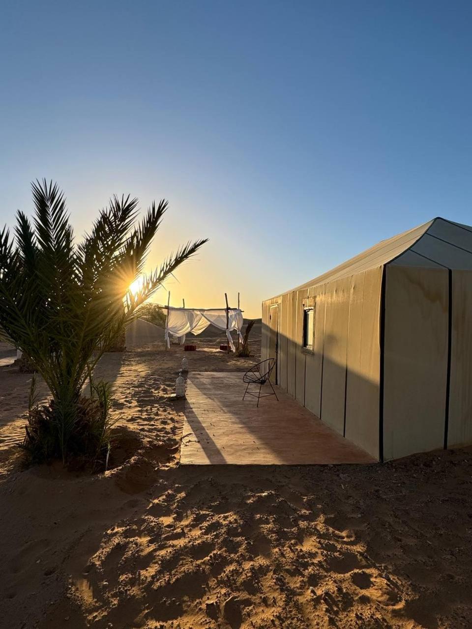 Erg Chebbi Sahara Camp Hotel Merzouga Bagian luar foto