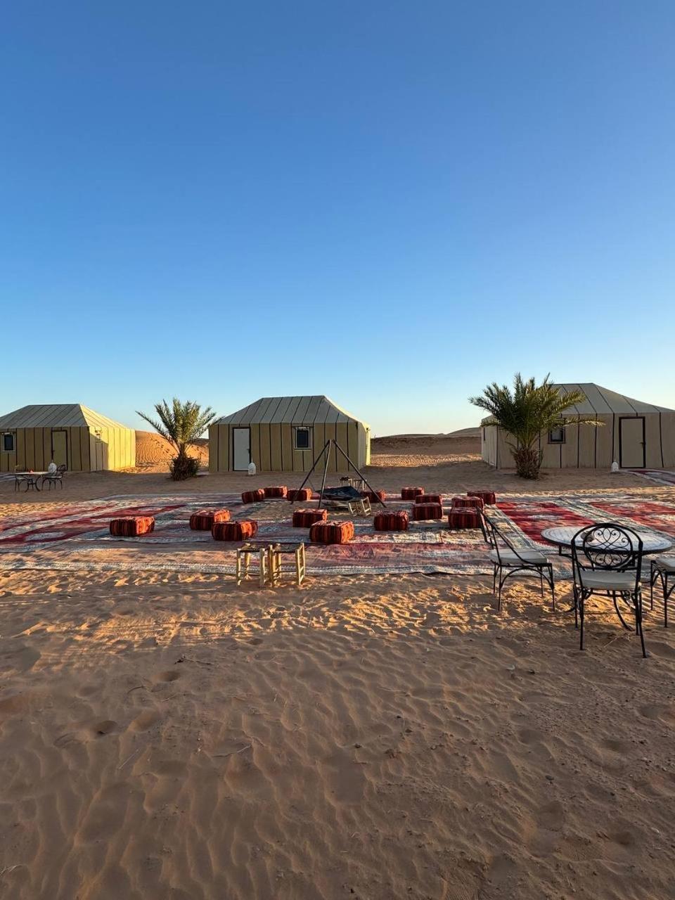 Erg Chebbi Sahara Camp Hotel Merzouga Bagian luar foto