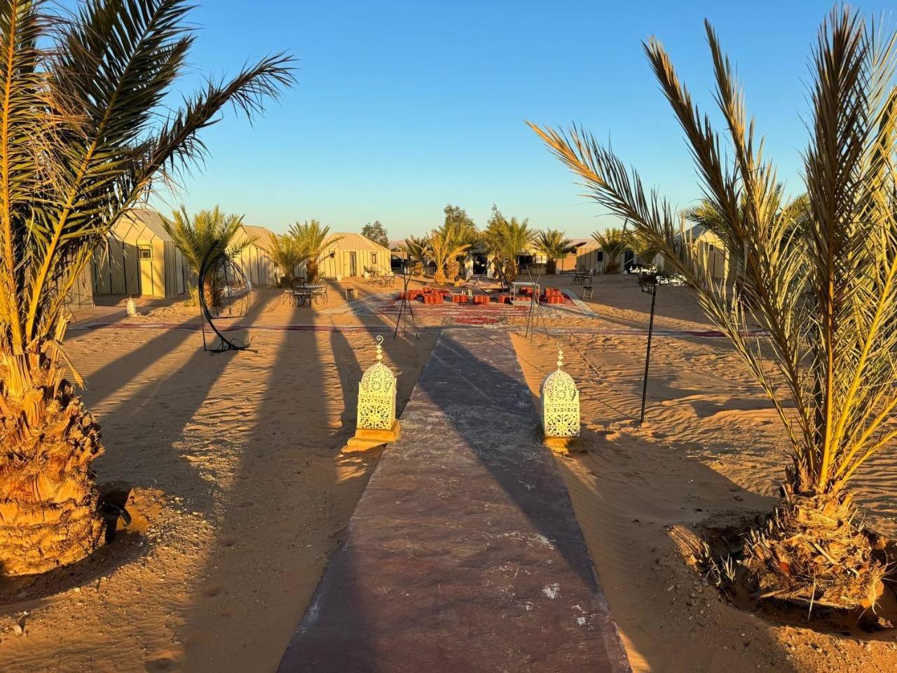 Erg Chebbi Sahara Camp Hotel Merzouga Bagian luar foto