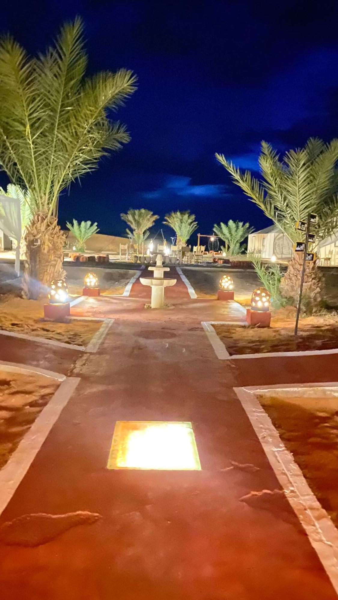 Erg Chebbi Sahara Camp Hotel Merzouga Bagian luar foto