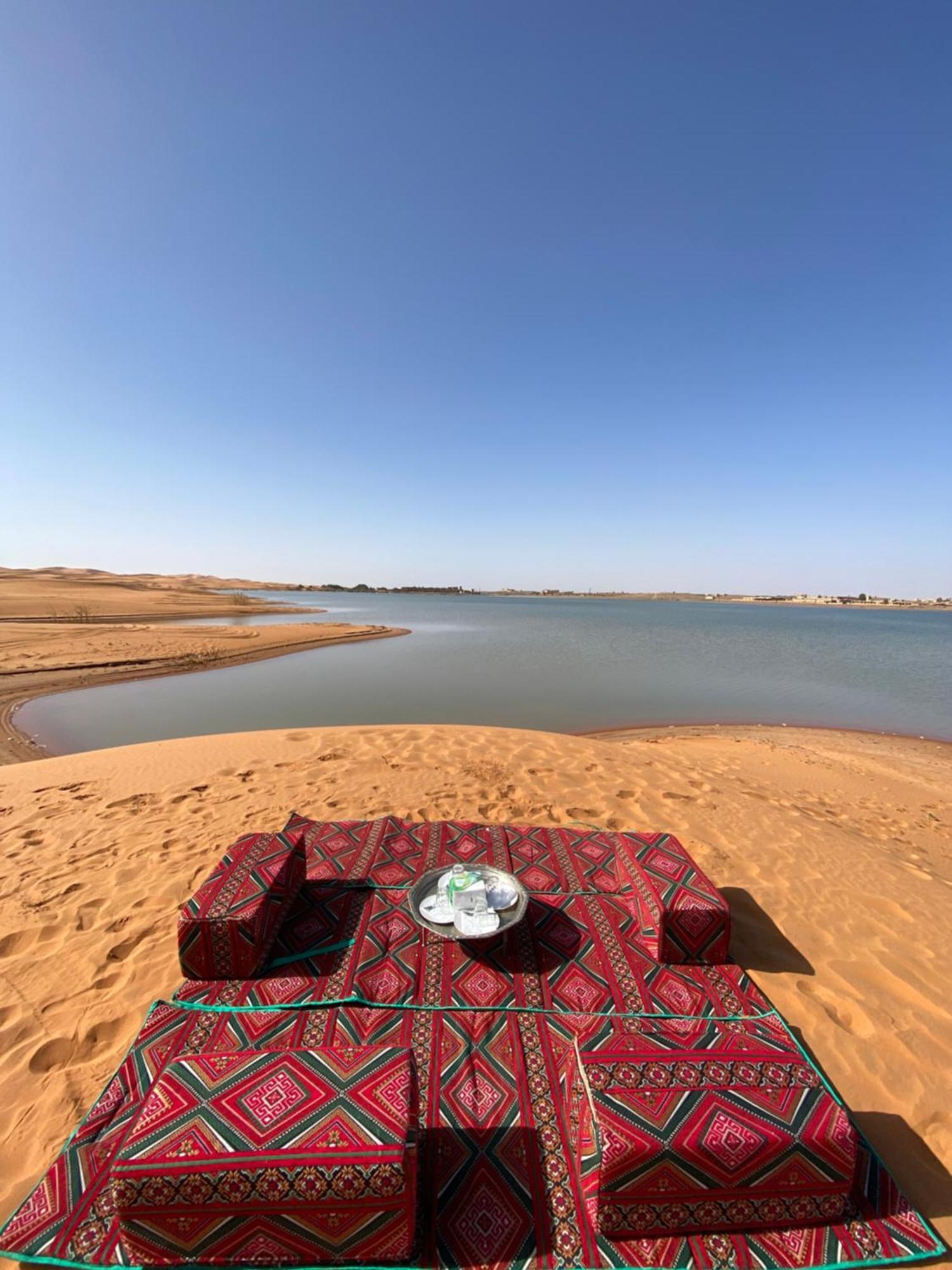 Erg Chebbi Sahara Camp Hotel Merzouga Bagian luar foto